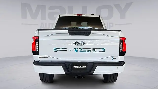 2025 Ford F-150 Lightning Flash