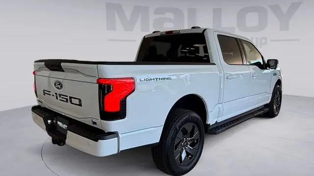 2025 Ford F-150 Lightning Flash