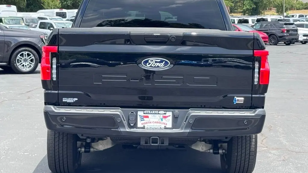 2025 Ford F-150 Lightning Flash