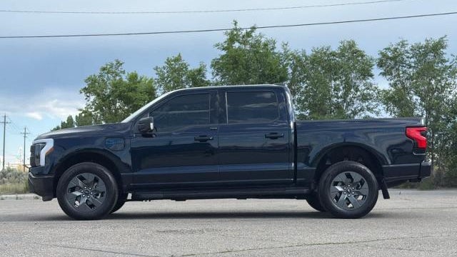 2025 Ford F-150 Lightning Flash