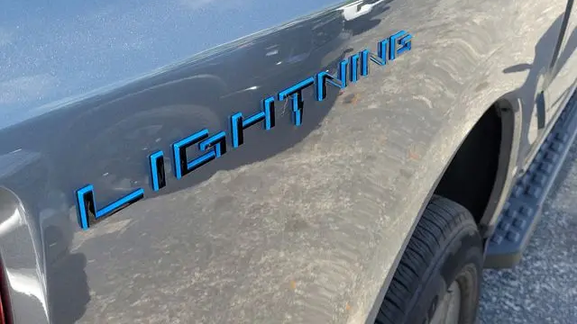 2025 Ford F-150 Lightning Flash