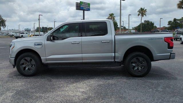 2025 Ford F-150 Lightning Flash