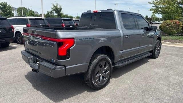 2024 Ford F-150 Lightning Lariat