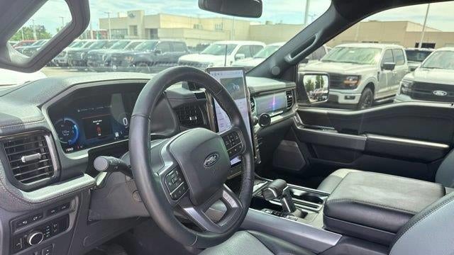 2024 Ford F-150 Lightning Lariat