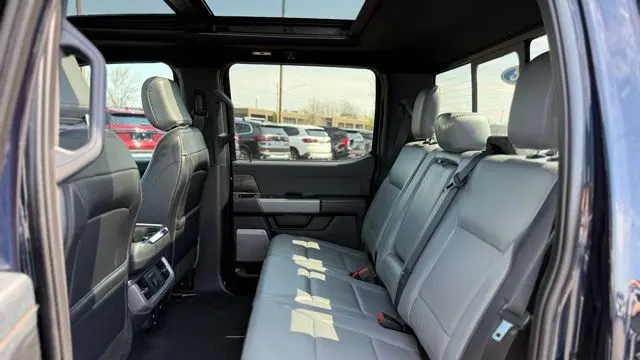 2025 Ford F-150 Lightning Lariat