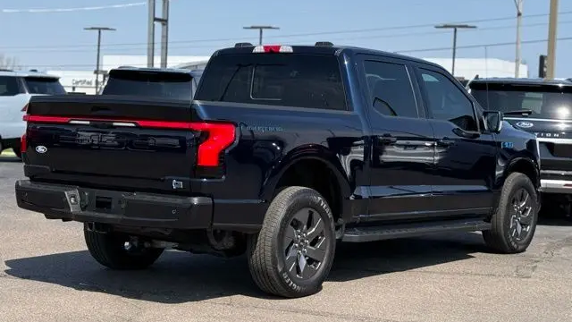 2025 Ford F-150 Lightning Lariat