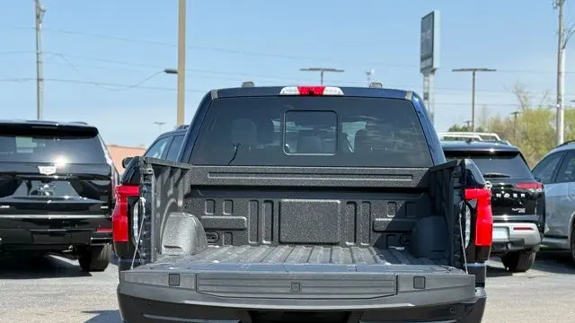2025 Ford F-150 Lightning Lariat