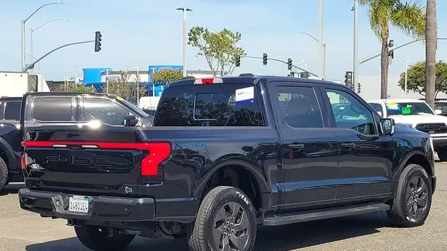 2024 Ford F-150 Lightning Lariat
