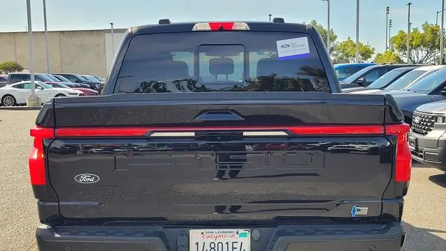 2024 Ford F-150 Lightning Lariat