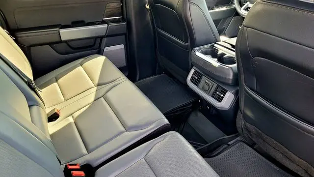 2024 Ford F-150 Lightning Lariat