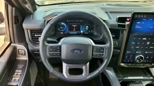 2024 Ford F-150 Lightning Lariat