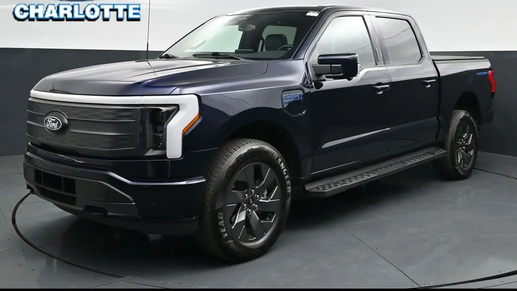 2025 Ford F-150 Lightning Lariat