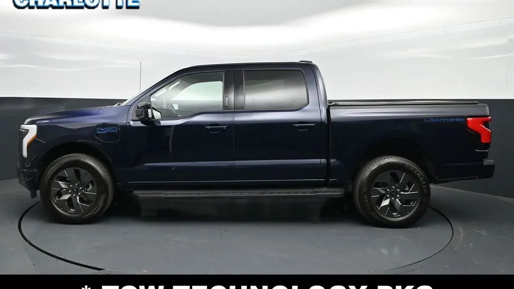 2025 Ford F-150 Lightning Lariat