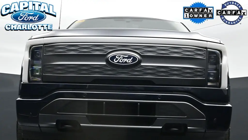 2025 Ford F-150 Lightning Lariat