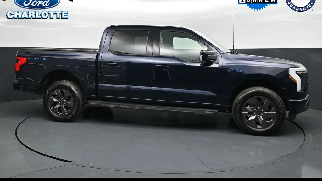 2025 Ford F-150 Lightning Lariat