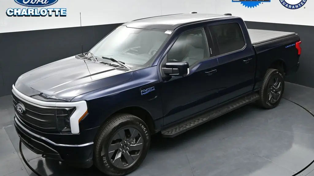 2025 Ford F-150 Lightning Lariat
