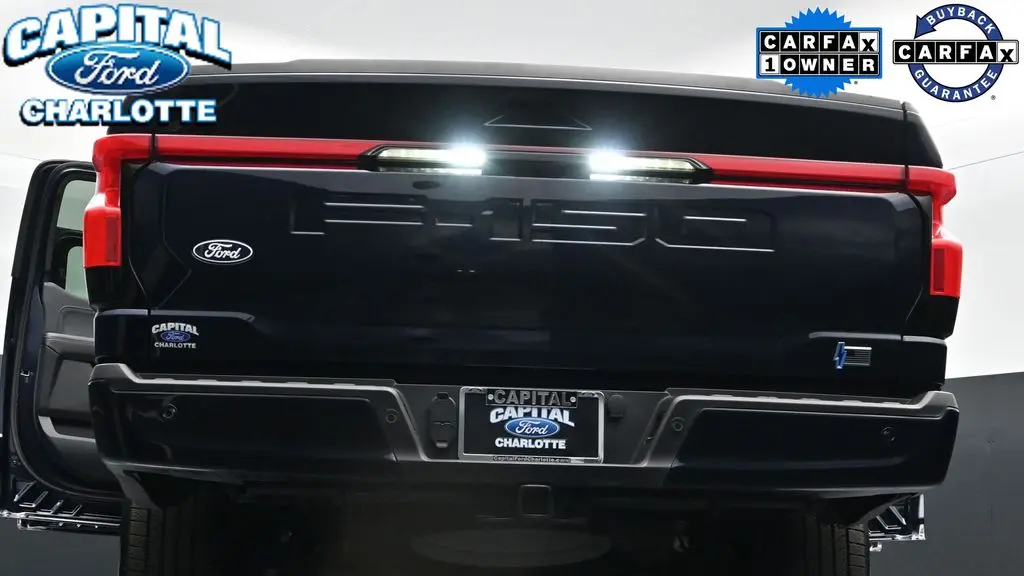 2025 Ford F-150 Lightning Lariat