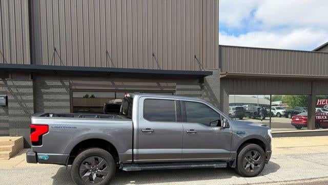 2024 Ford F-150 Lightning Lariat