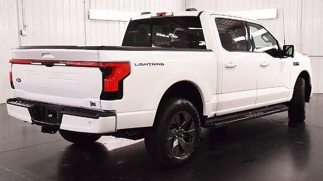 2025 Ford F-150 Lightning Lariat