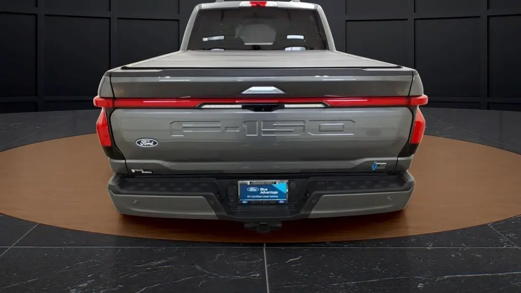 2025 Ford F-150 Lightning Lariat