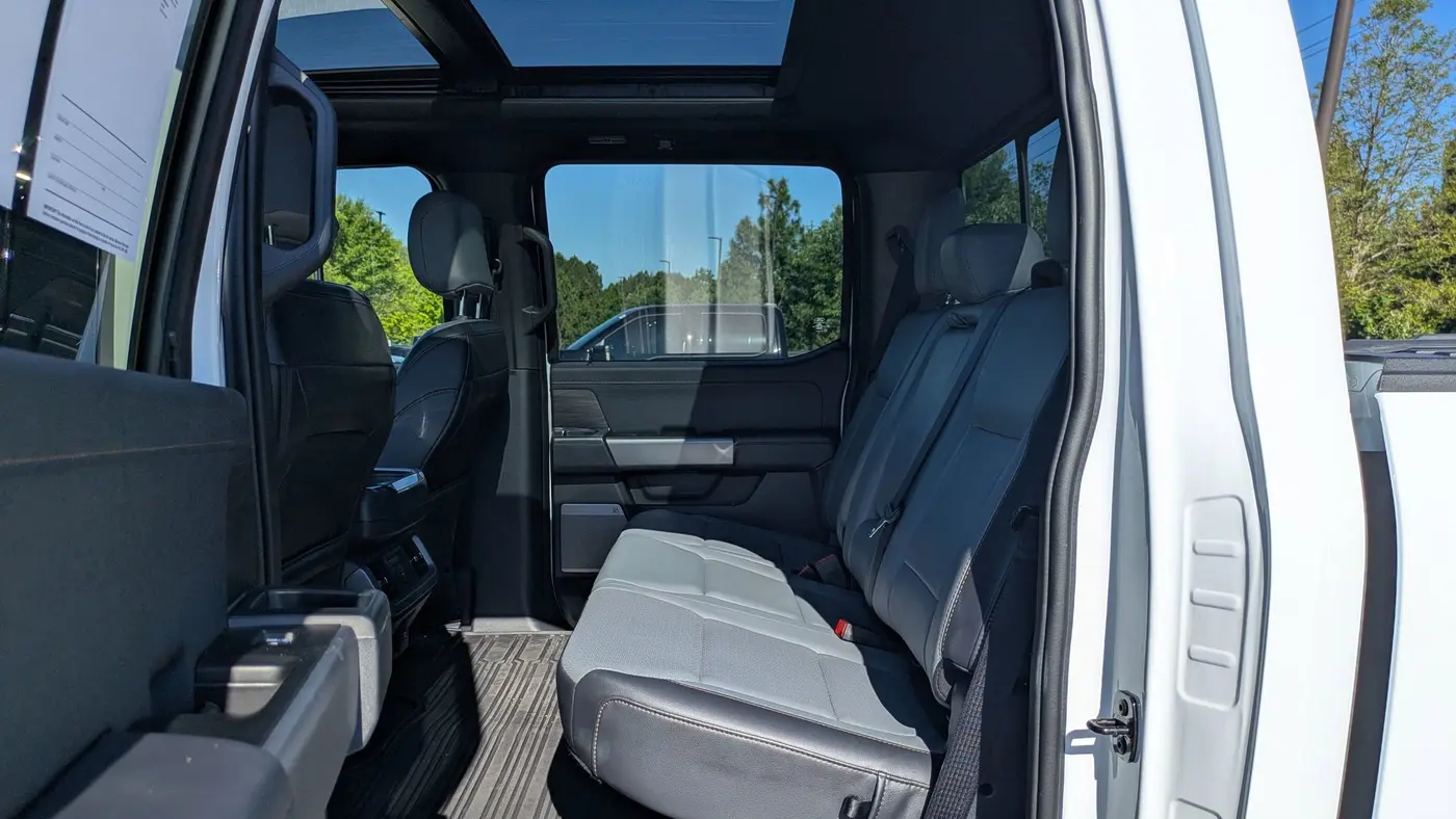 2025 Ford F-150 Lightning Lariat
