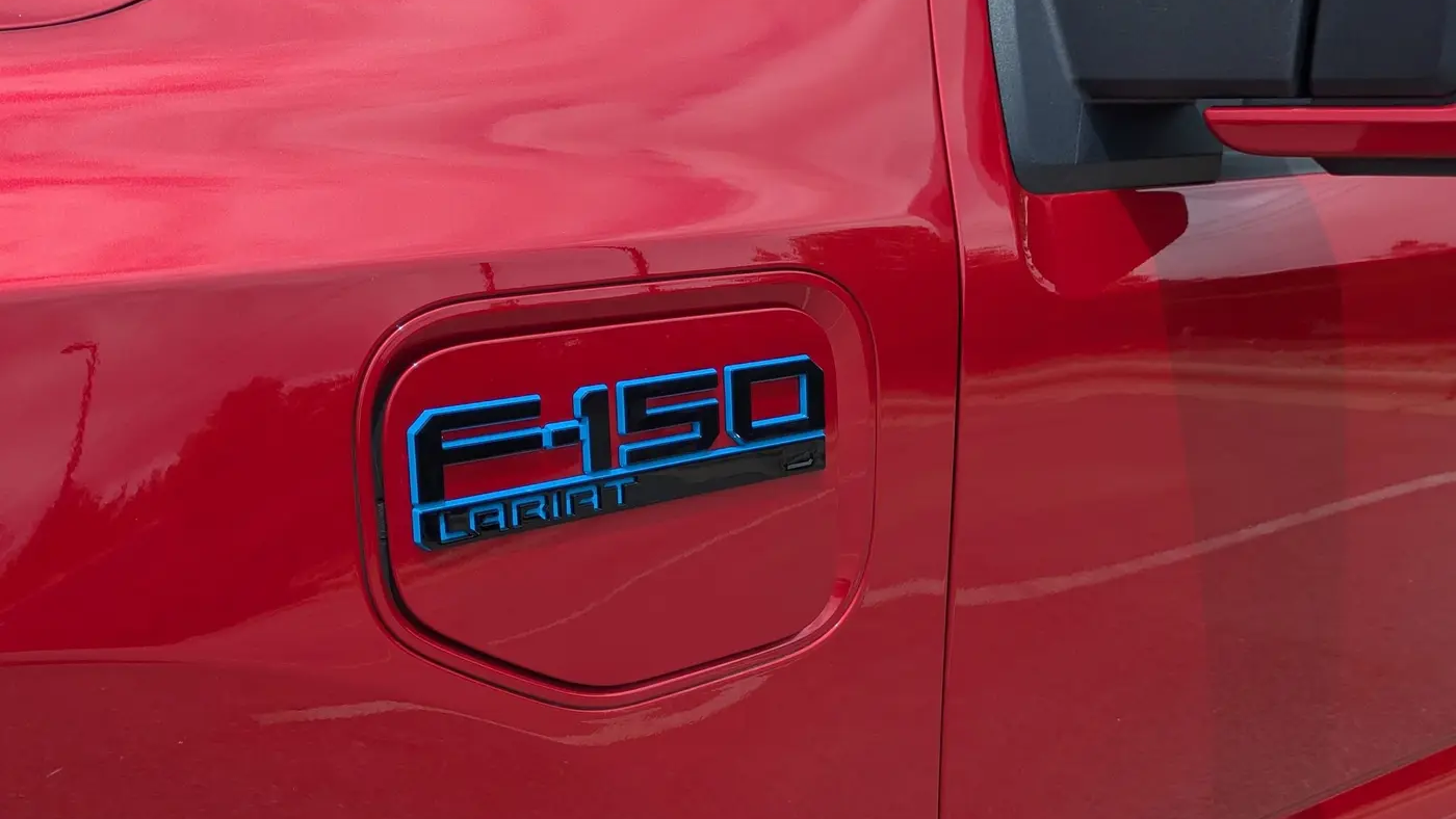 2025 Ford F-150 Lightning Lariat