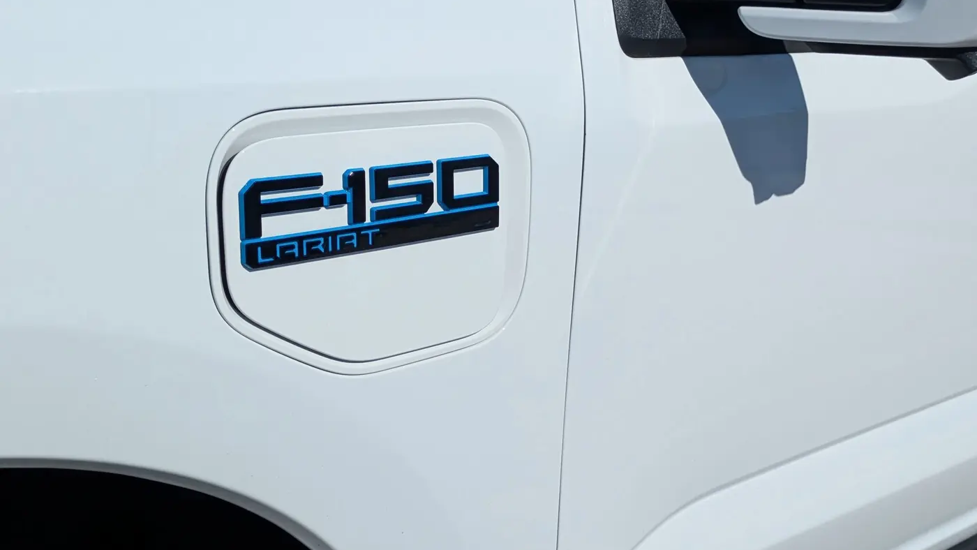 2025 Ford F-150 Lightning Lariat