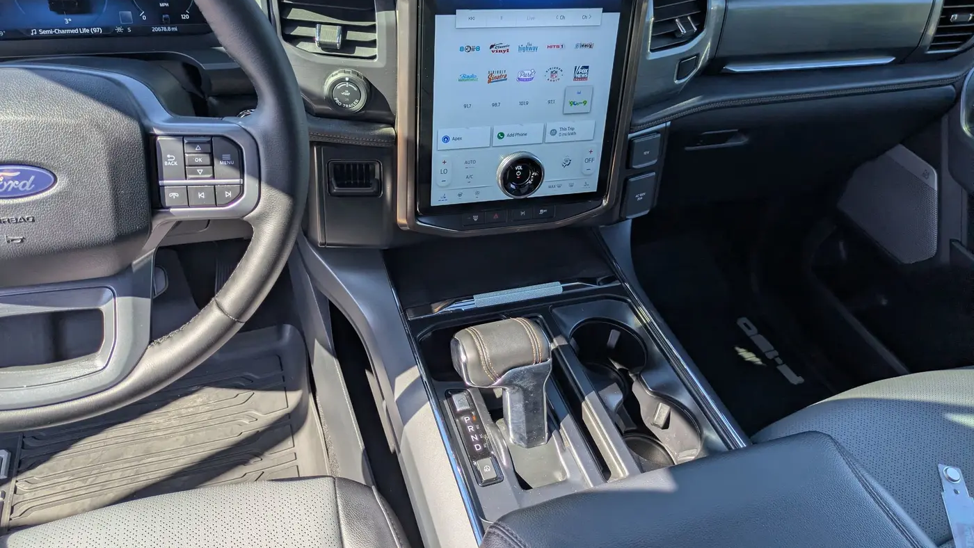 2025 Ford F-150 Lightning Lariat