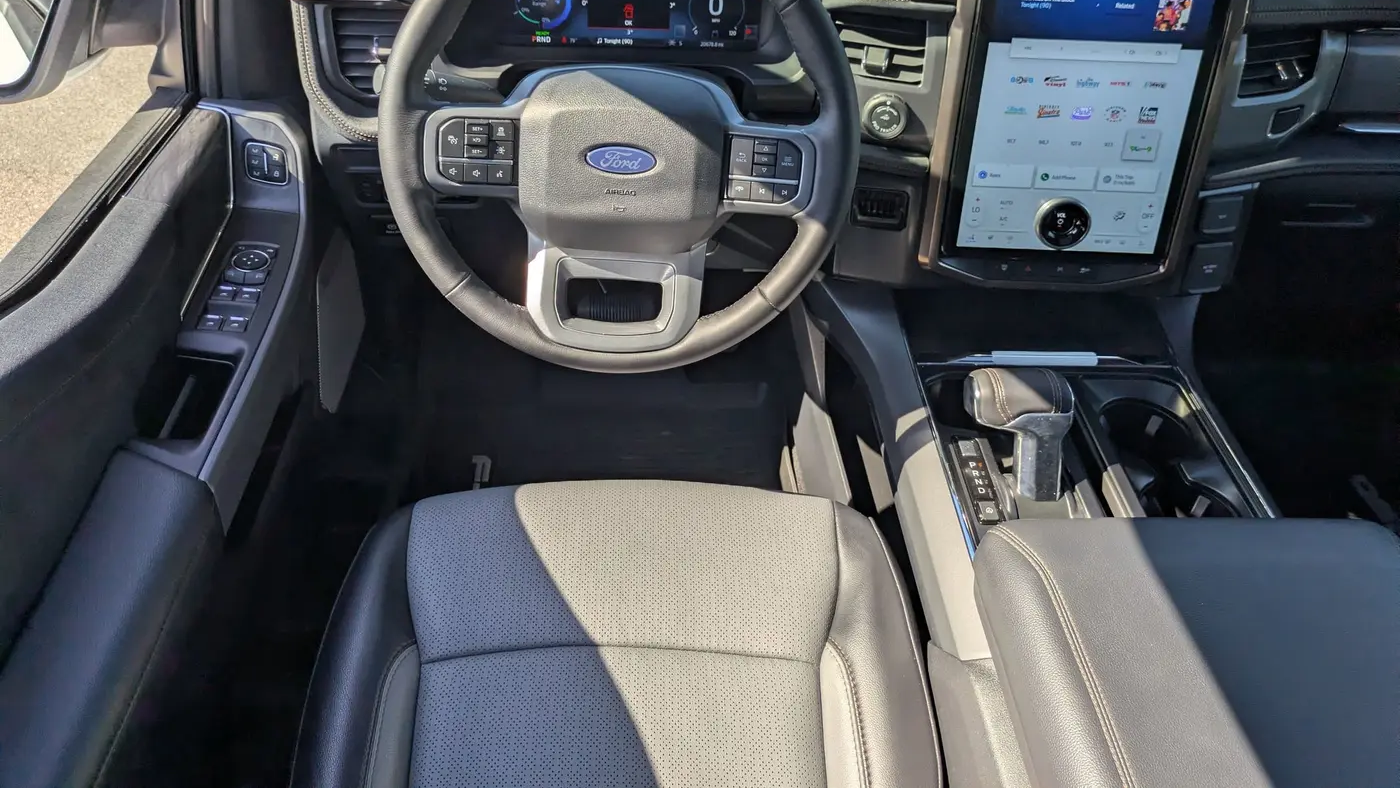 2025 Ford F-150 Lightning Lariat