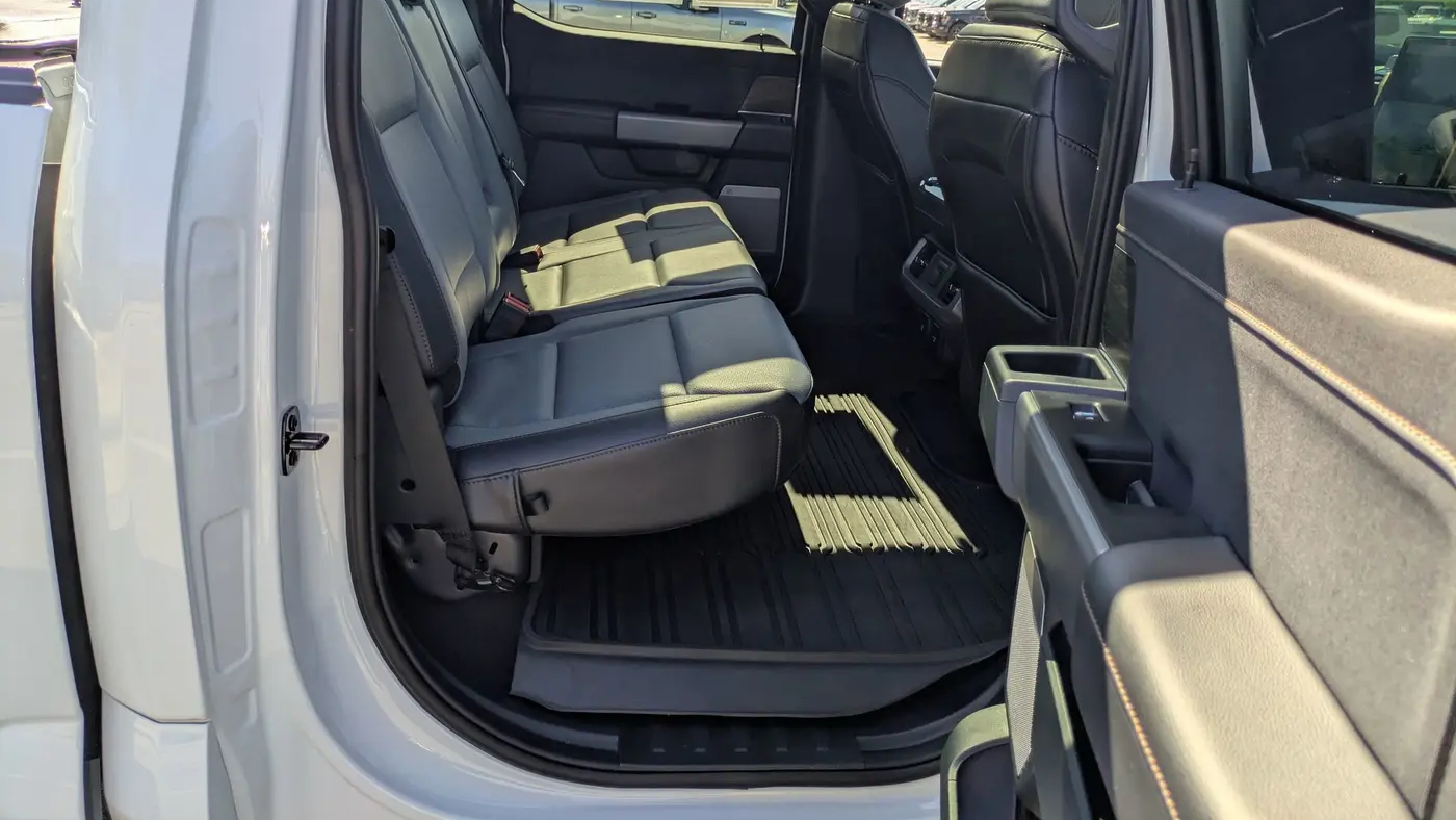 2025 Ford F-150 Lightning Lariat
