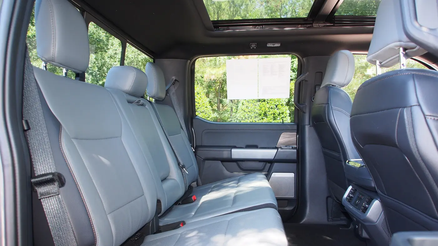 2025 Ford F-150 Lightning Lariat