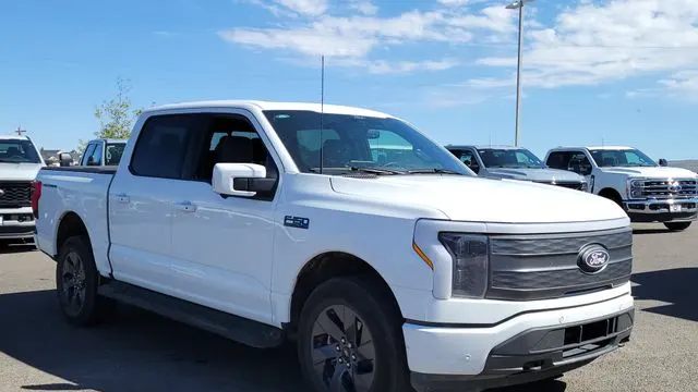 2025 Ford F-150 Lightning Lariat