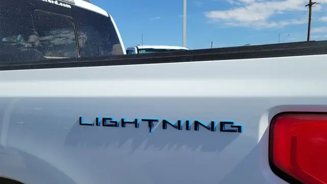 2025 Ford F-150 Lightning Lariat