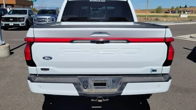 2025 Ford F-150 Lightning Lariat