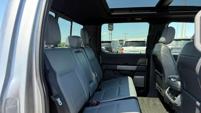 2025 Ford F-150 Lightning Lariat