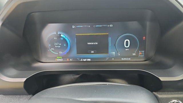 2025 Ford F-150 Lightning Lariat