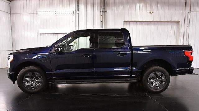 2025 Ford F-150 Lightning Lariat