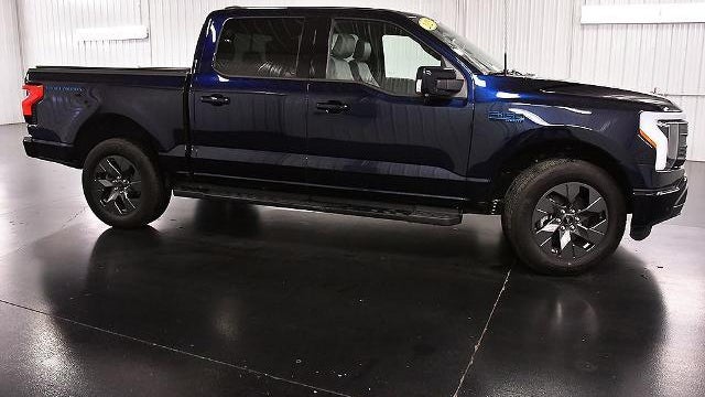2025 Ford F-150 Lightning Lariat