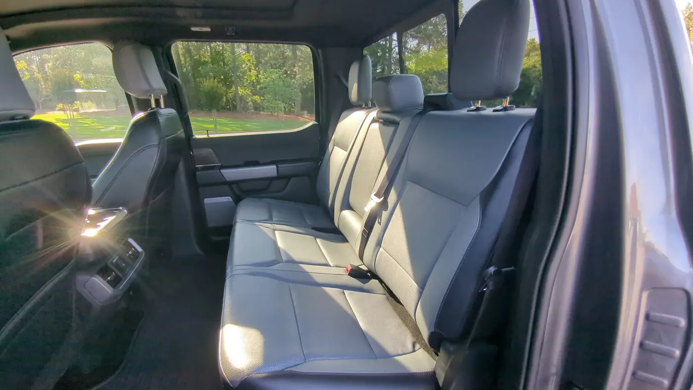 2025 Ford F-150 Lightning Lariat