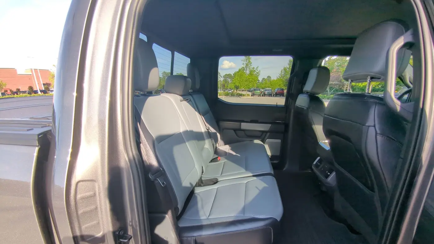 2025 Ford F-150 Lightning Lariat