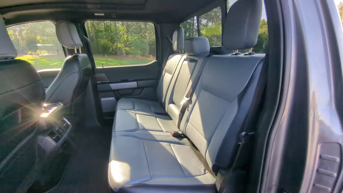 2025 Ford F-150 Lightning Lariat