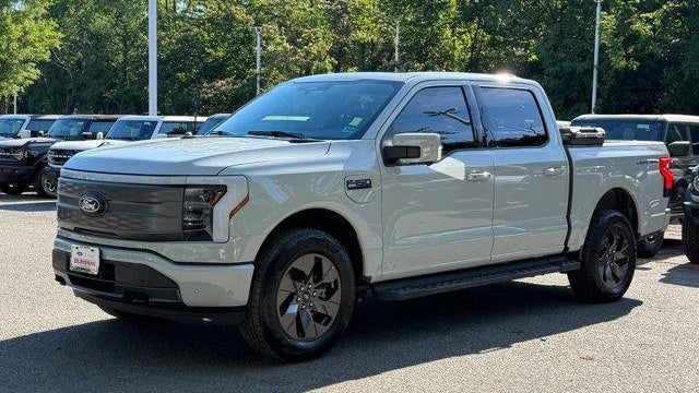 2024 Ford F-150 Lightning Lariat