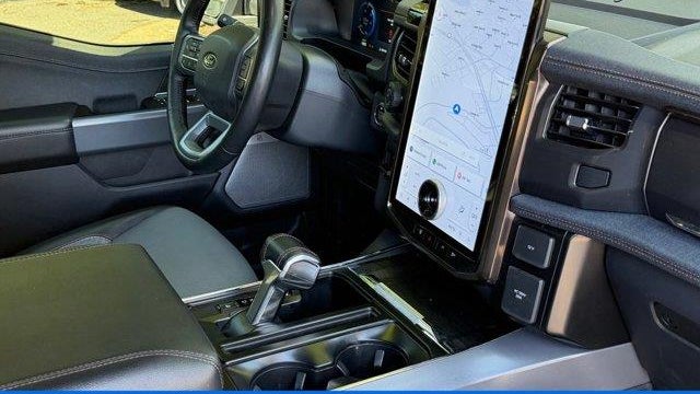 2024 Ford F-150 Lightning Lariat