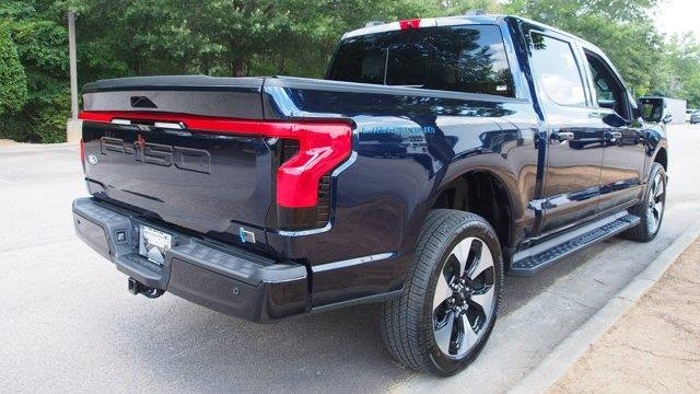 2025 Ford F-150 Lightning Platinum