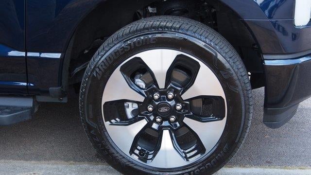 2025 Ford F-150 Lightning Platinum