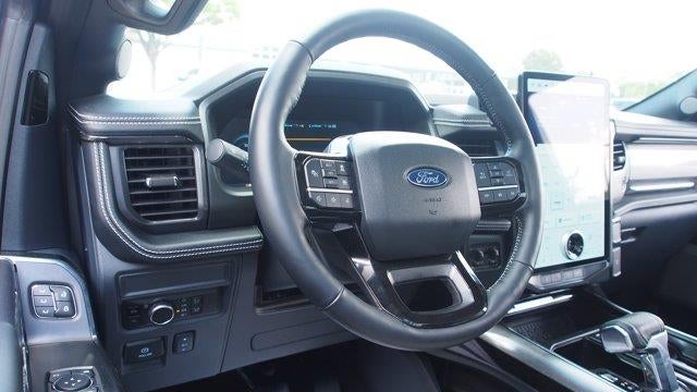 2025 Ford F-150 Lightning Platinum