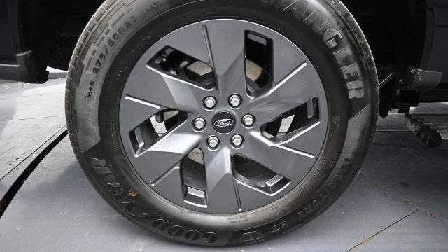 2024 Ford F-150 Lightning Platinum