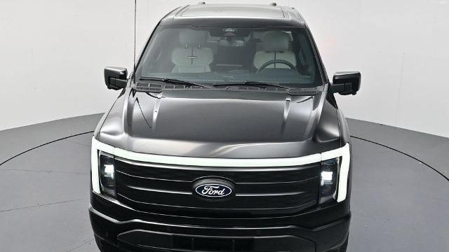 2024 Ford F-150 Lightning Platinum