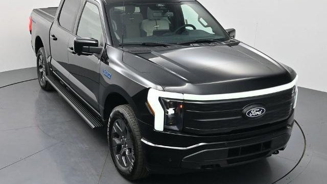 2024 Ford F-150 Lightning Platinum