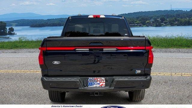 2025 Ford F-150 Lightning Platinum